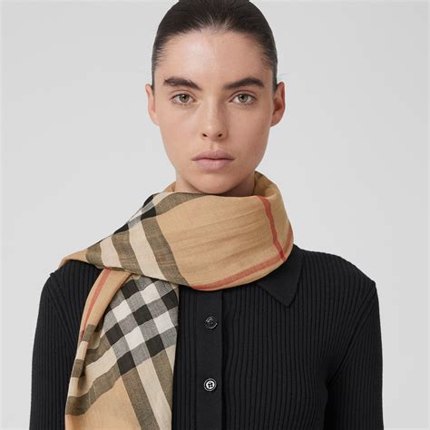 sjaals burberry|burberry check wool scarf.